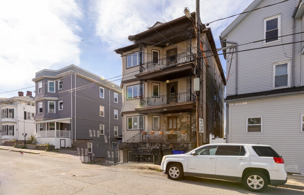 487 Ridge Street Fall River, MA 02724 - Photo 1 of 12 Gallery Image 1