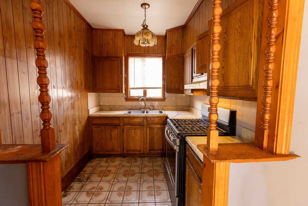 487 Ridge Street Fall River, MA 02724 - Photo 12 of 12 Gallery Image 12
