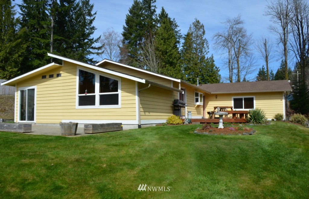7456 Van Decar Road Southeast Port Orchard, WA 98367 - Photo 2 of 15 Gallery Image 2