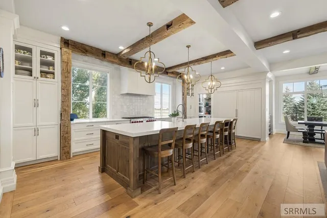 $2,800,000 | 1098 East 1485 North, Shelley, ID 83274