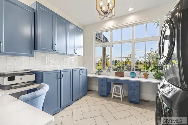 $2,800,000 | 1098 East 1485 North, Shelley, ID 83274