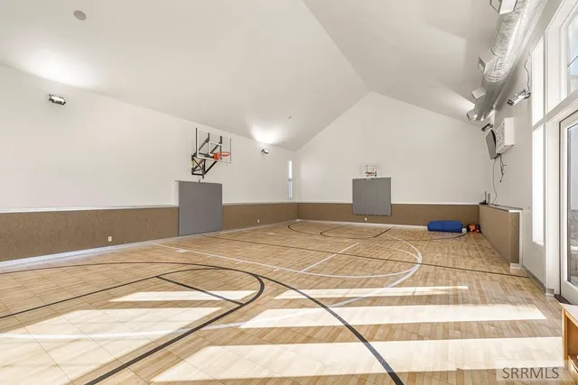 $2,800,000 | 1098 East 1485 North, Shelley, ID 83274