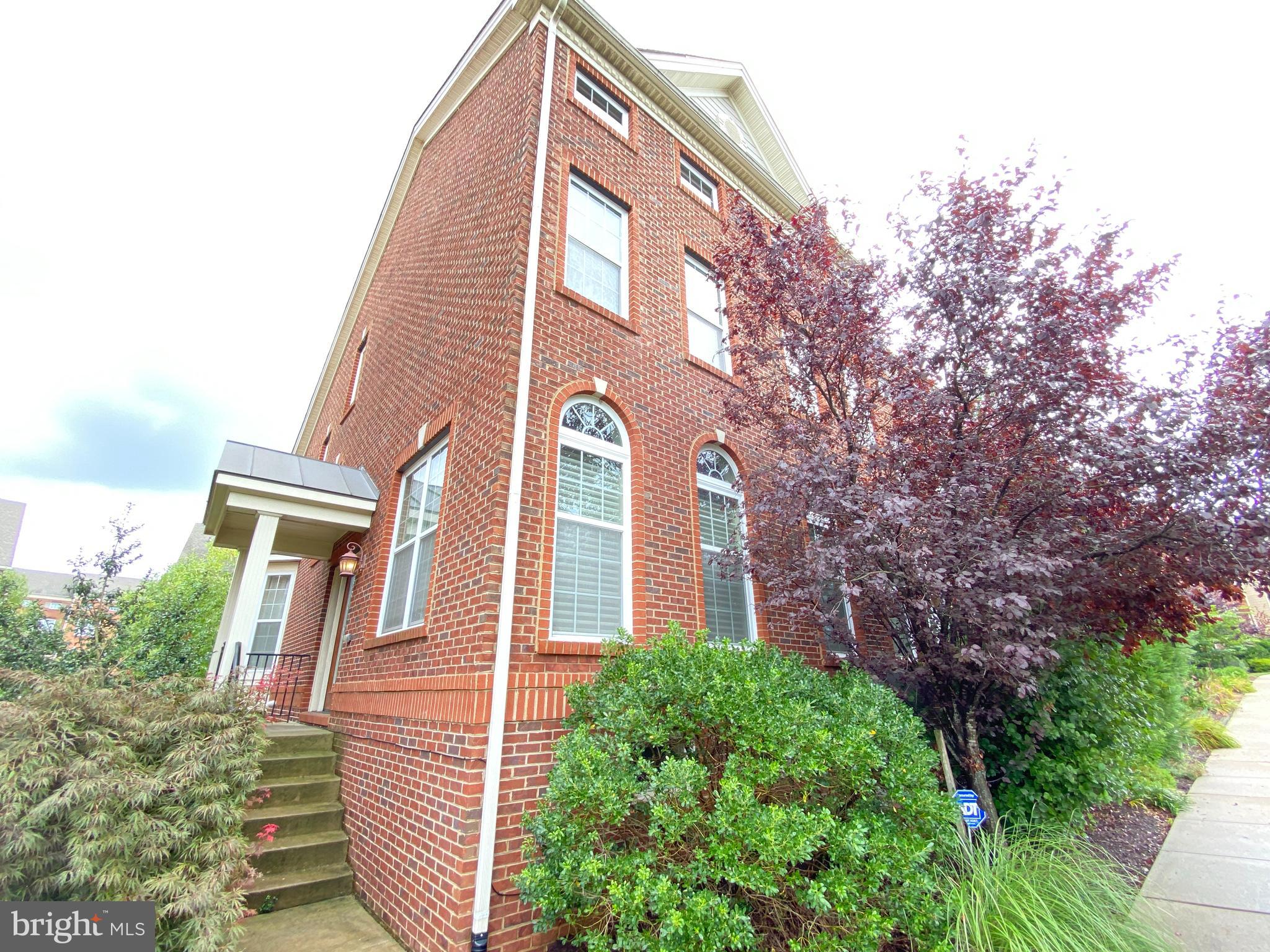 7622 Elmcrest Road Hanover, MD 21076 - Photo 2 of 53