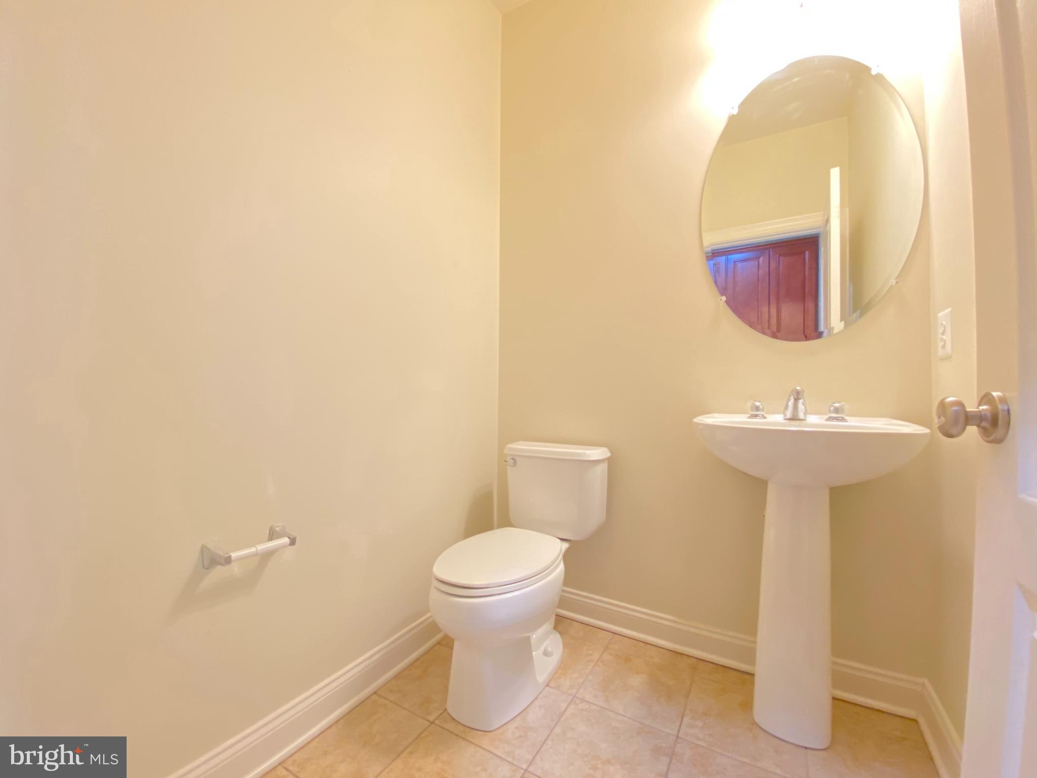 7622 Elmcrest Road Hanover, MD 21076 - Photo 11 of 53 Powder Room