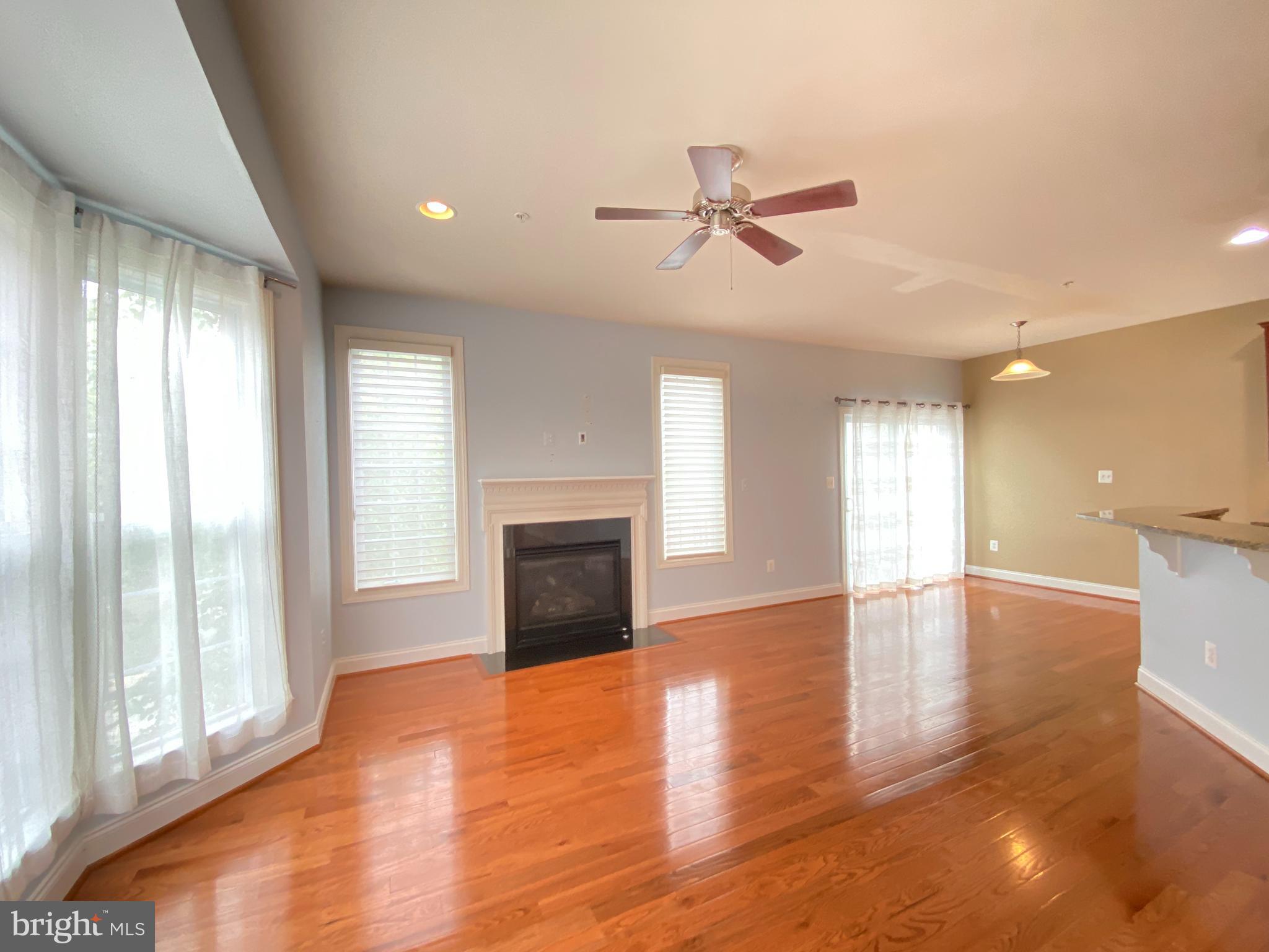 7622 Elmcrest Road Hanover, MD 21076 - Photo 17 of 53 Living Room