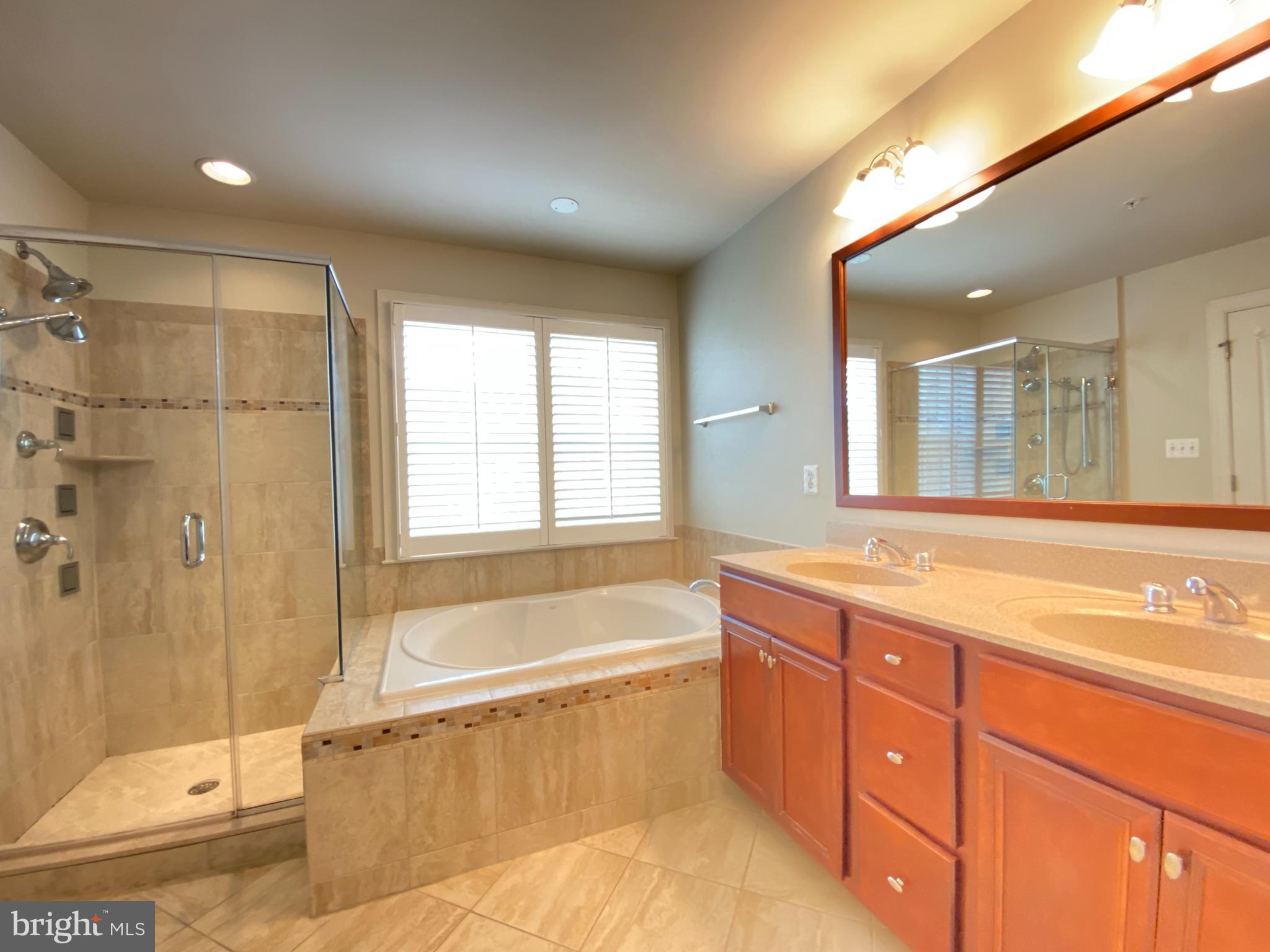 7622 Elmcrest Road Hanover, MD 21076 - Photo 22 of 53 Owner's Suite- Bathroom