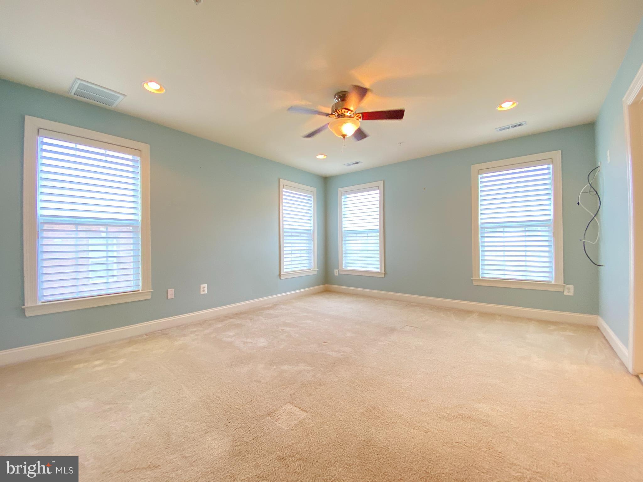 7622 Elmcrest Road Hanover, MD 21076 - Photo 26 of 53 Owner's Suite