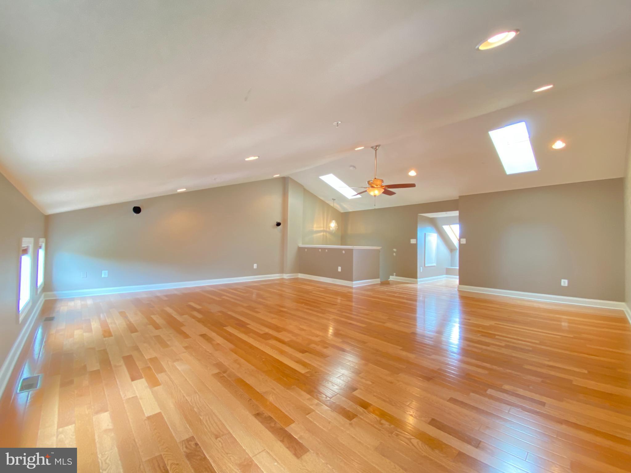 7622 Elmcrest Road Hanover, MD 21076 - Photo 37 of 53 Loft