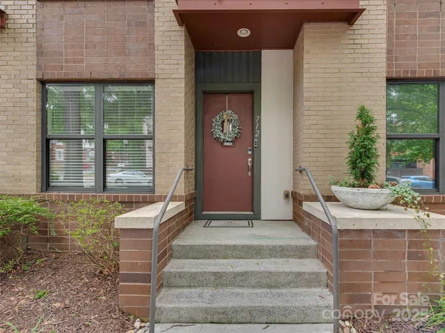 $444,999 | 712 North Alexander Street, Charlotte, NC 28202