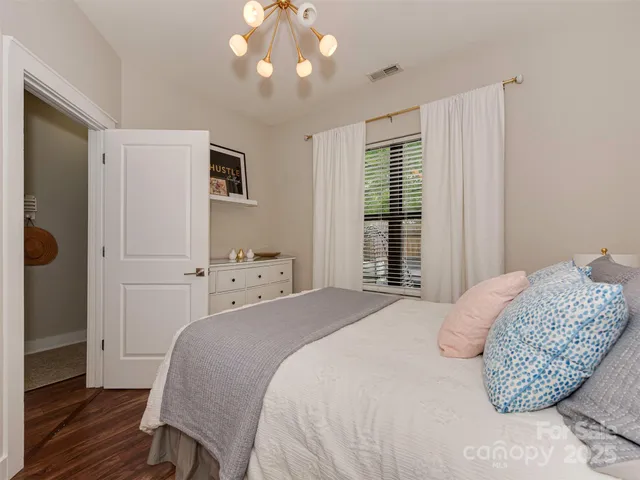 $444,999 | 712 North Alexander Street, Charlotte, NC 28202