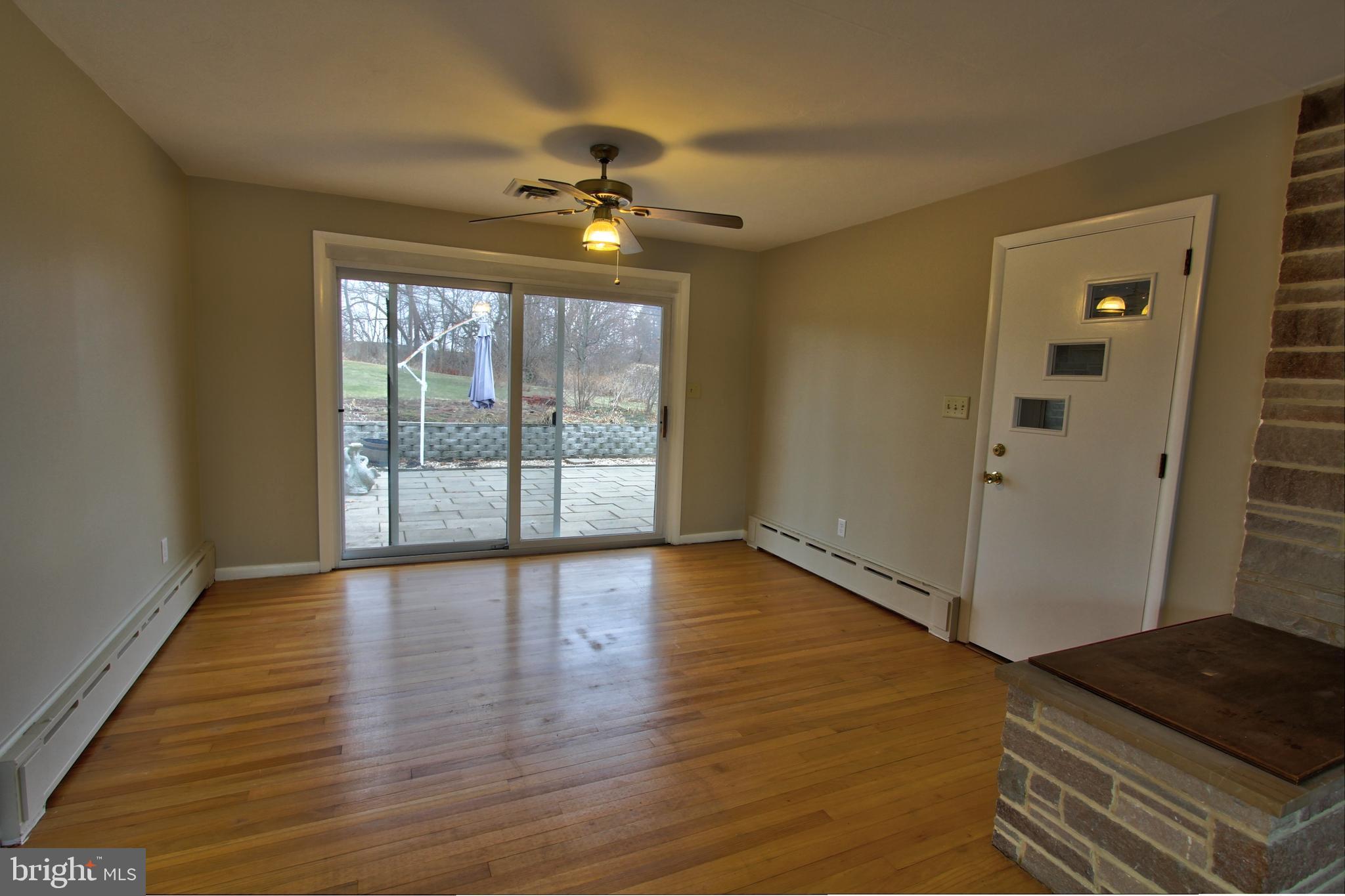 431 Berryhill Road Harrisburg, PA 17109 - Photo 11 of 25 Dining Room