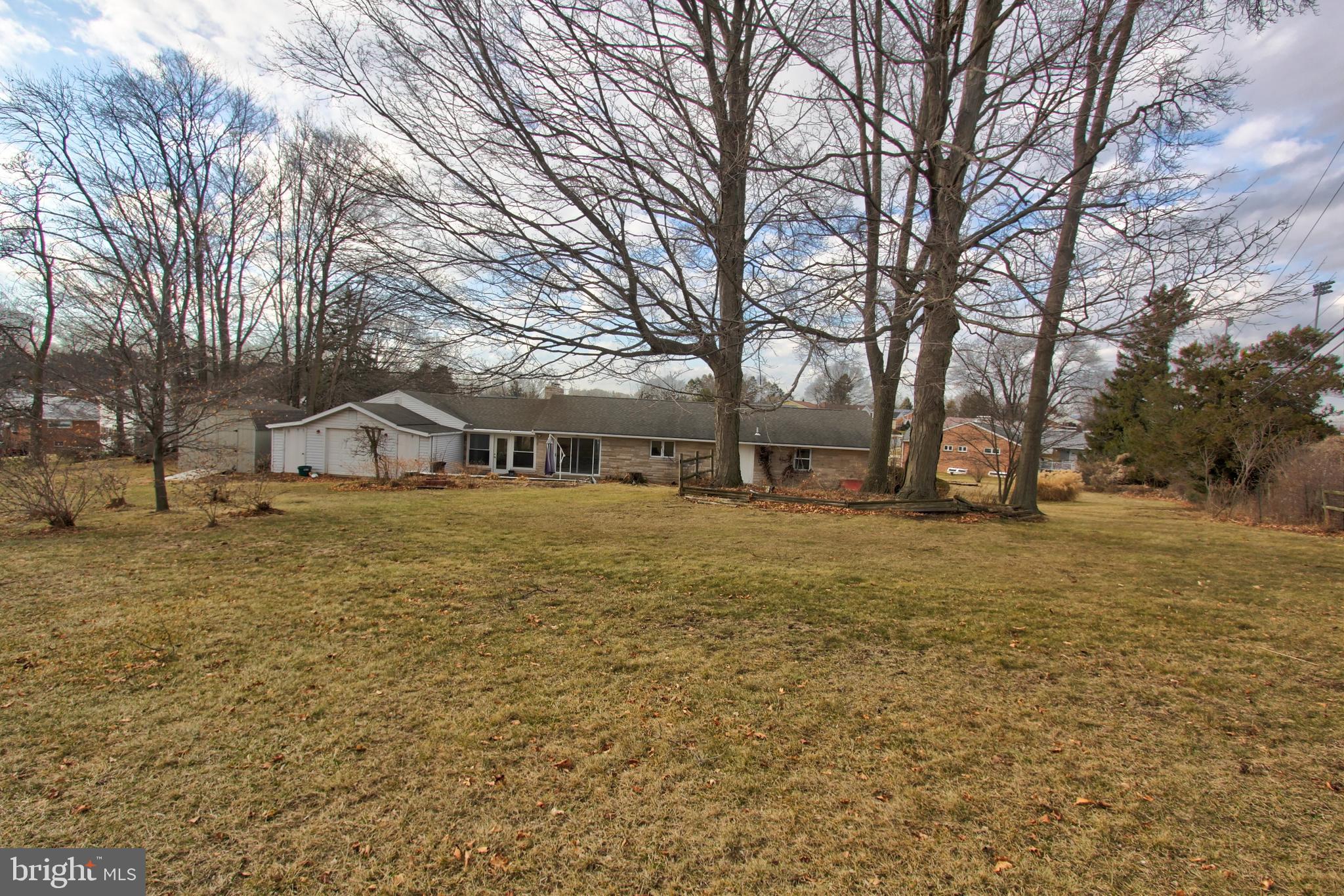 431 Berryhill Road Harrisburg, PA 17109 - Photo 4 of 25 Large Backyard - Walk to CD Football Games