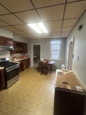 $1,700 | 18 West 16th Street, Unit 2, Bayonne, NJ 07002