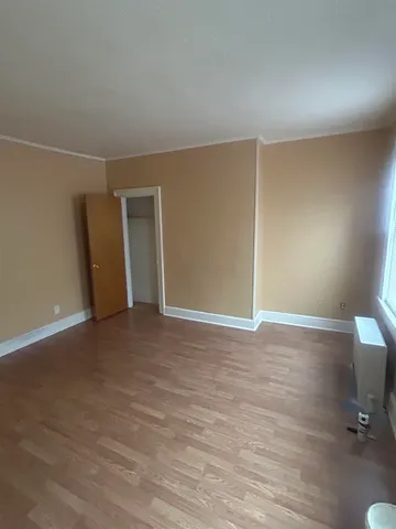 $1,700 | 18 West 16th Street, Unit 2, Bayonne, NJ 07002