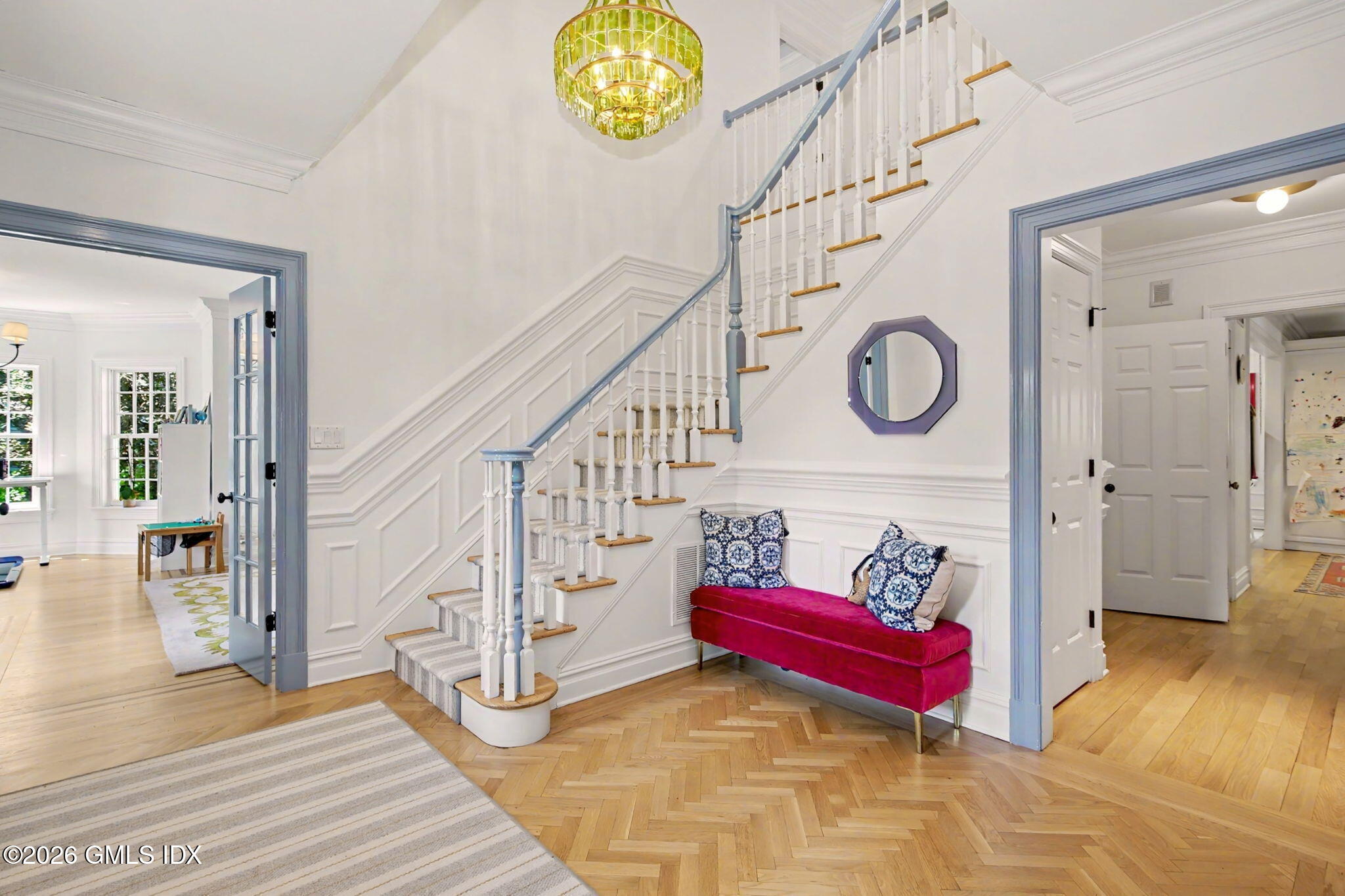 42 Breezemont Avenue Riverside, CT 06878 - Photo 4 of 25 Double Height Entry