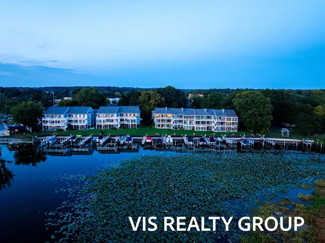 $599,900 | 221 Riverfront Drive, Unit 12, Spring Lake, MI 49456