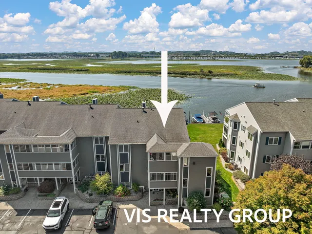 $599,900 | 221 Riverfront Drive, Unit 12, Spring Lake, MI 49456
