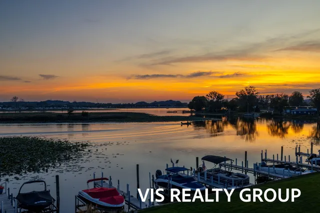 $599,900 | 221 Riverfront Drive, Unit 12, Spring Lake, MI 49456