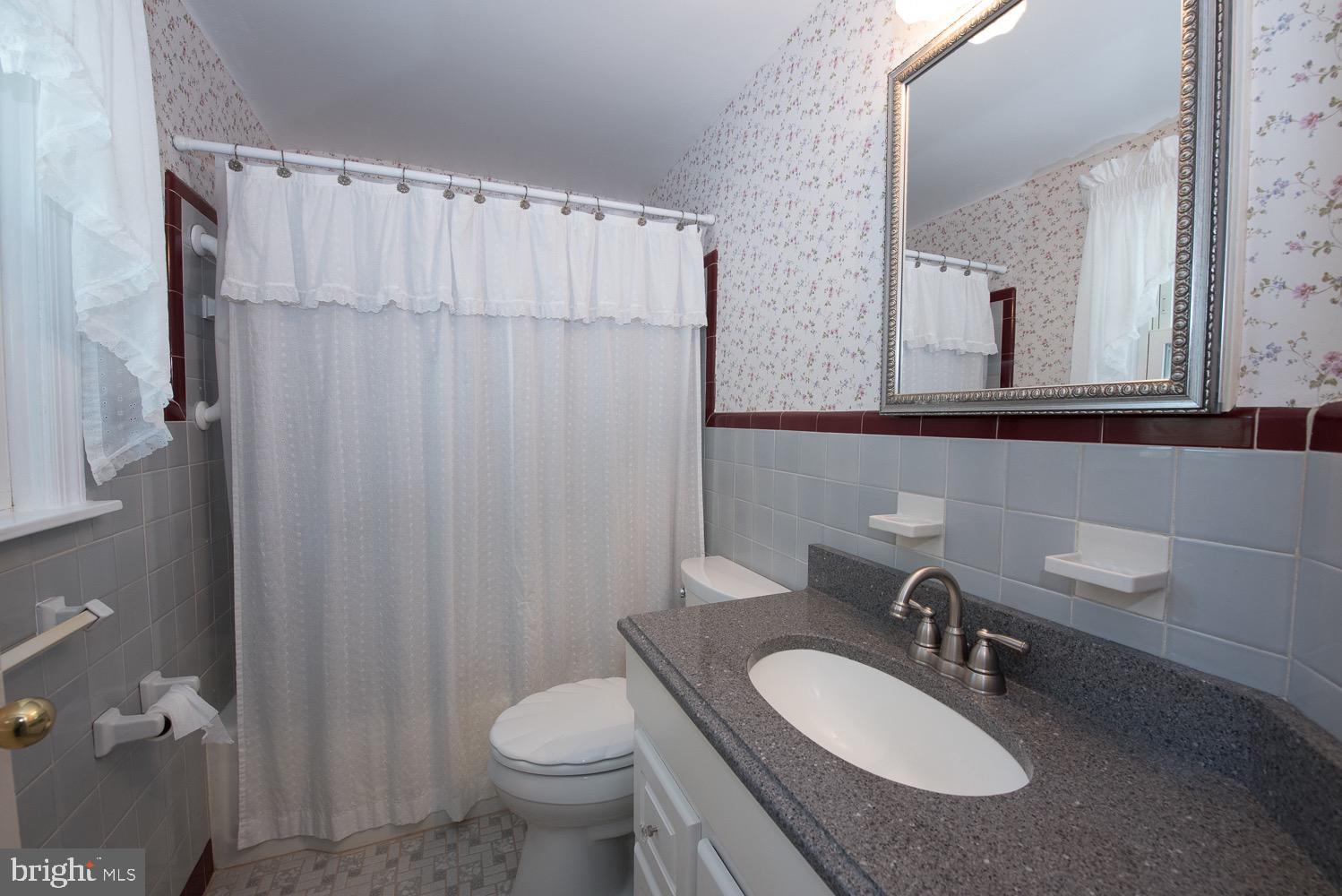 201 Rodmor Road Havertown, PA 19083 - Photo 22 of 37