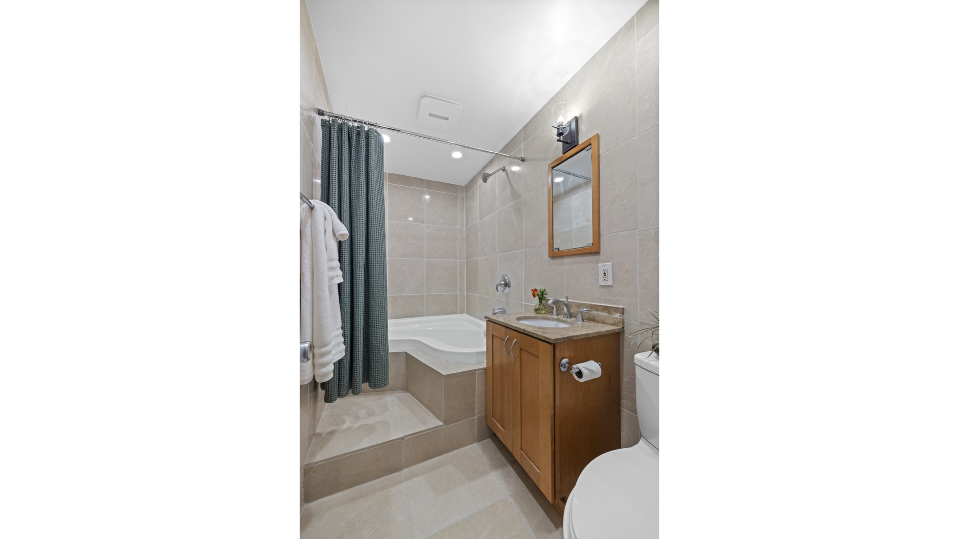 415 Argyle Road, Unit 4/5G Brooklyn, NY 11218 - Photo 17 of 21