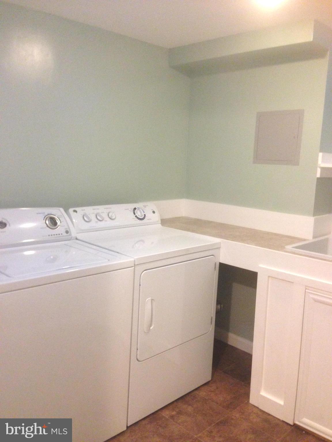 22925 Frederick Road Clarksburg, MD 20871 - Photo 27 of 27 Interior (Laundry)