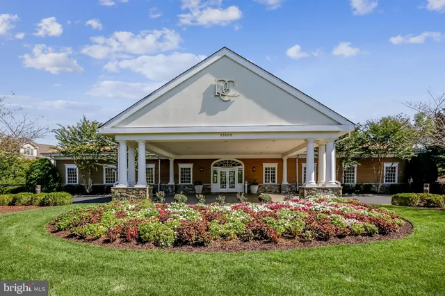 $1,530,000 | 43312 Crystal Lake Street, Leesburg, VA 20176