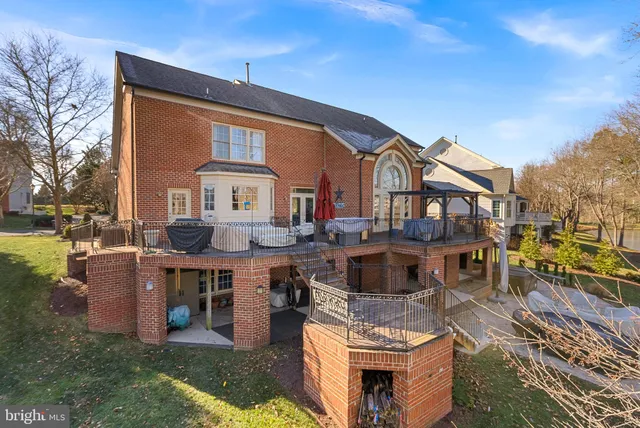 $1,530,000 | 43312 Crystal Lake Street, Leesburg, VA 20176