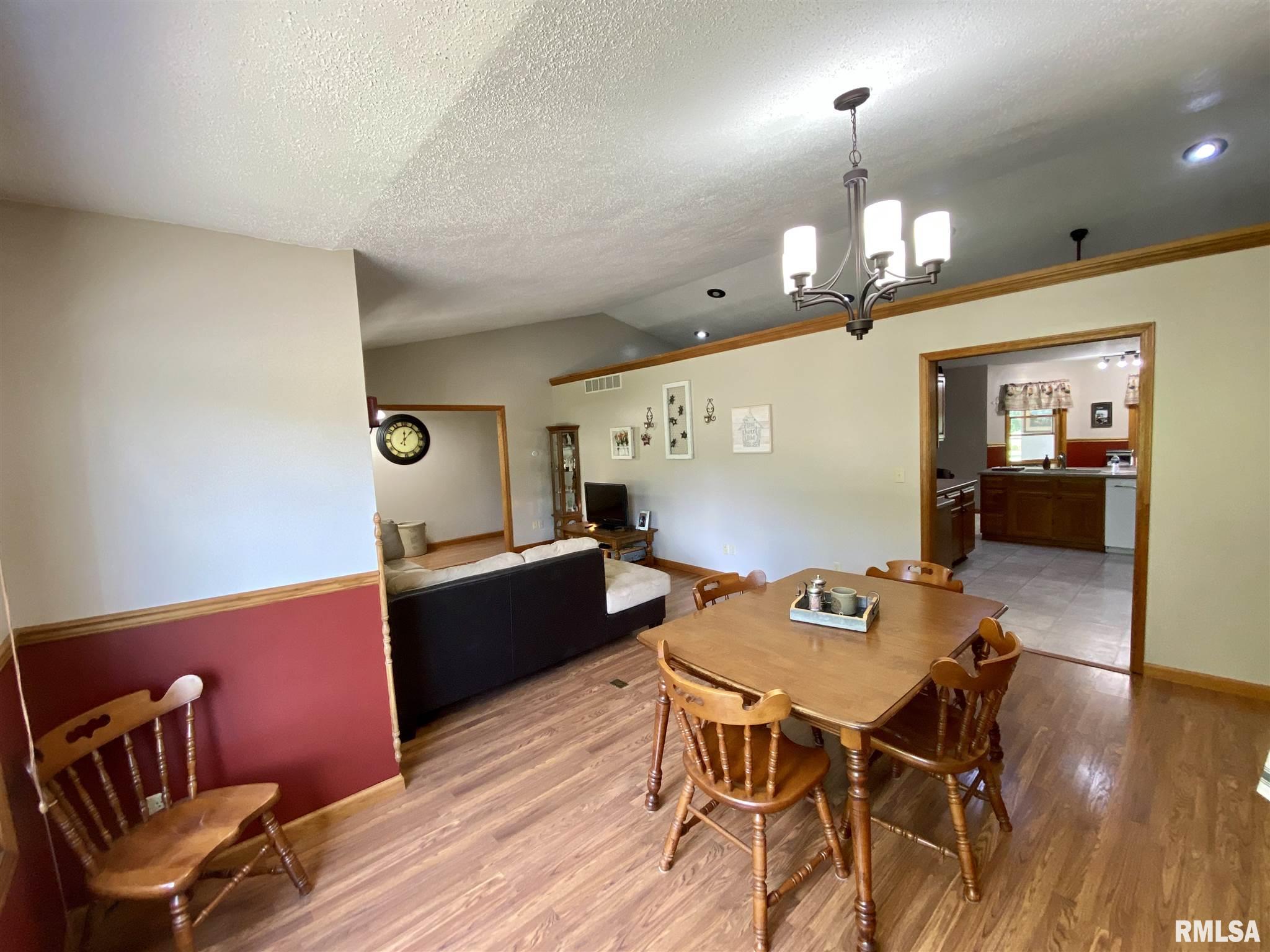 44 Aspen Road Pleasant Plains, IL 62677 - Photo 12 of 49 Gallery Image 12