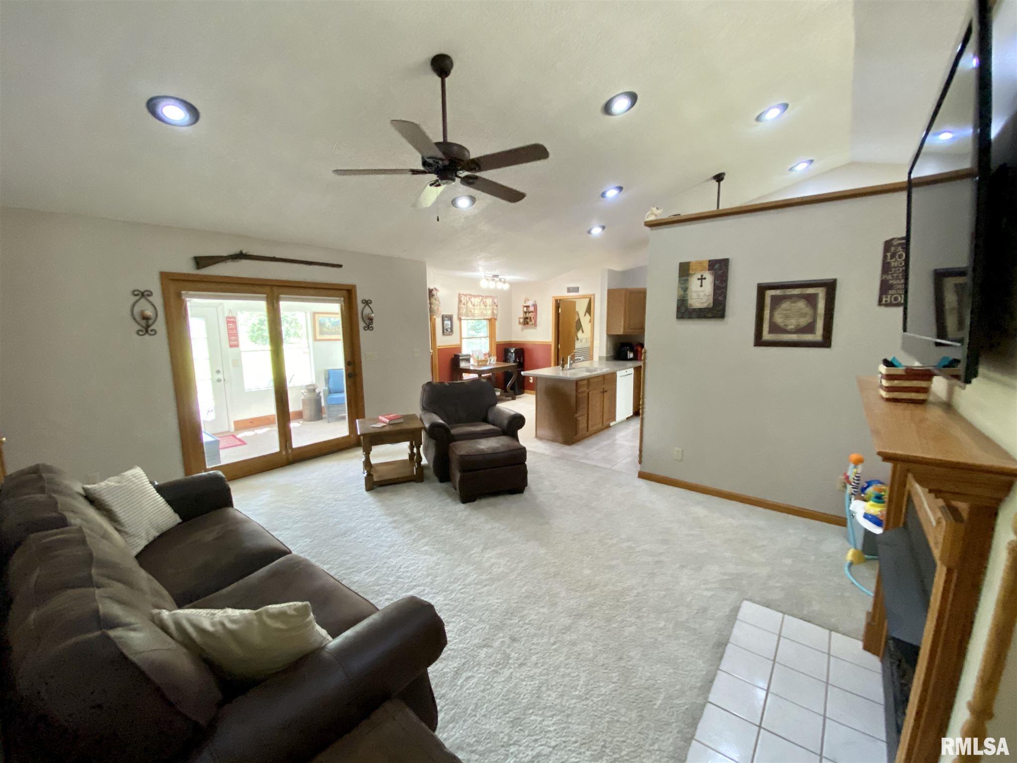 44 Aspen Road Pleasant Plains, IL 62677 - Photo 27 of 49 Gallery Image 27