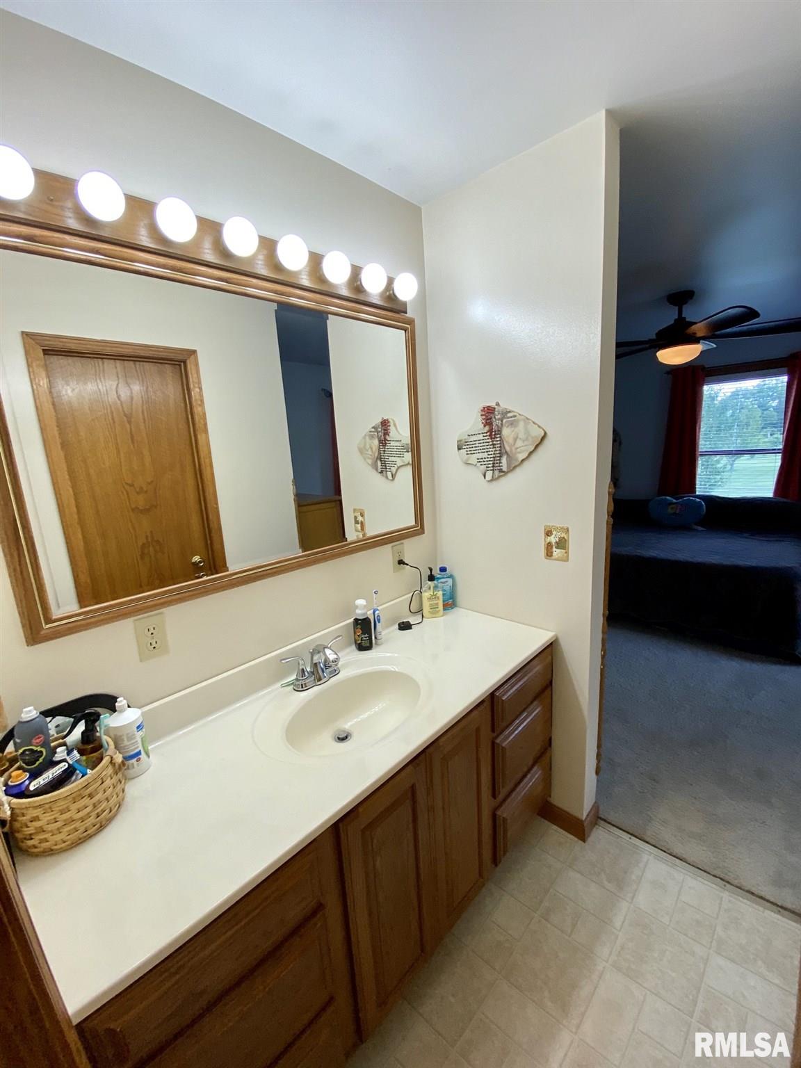 44 Aspen Road Pleasant Plains, IL 62677 - Photo 38 of 49 Gallery Image 38