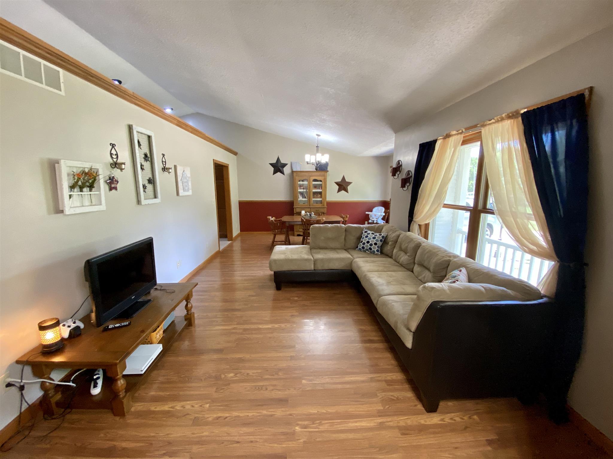 44 Aspen Road Pleasant Plains, IL 62677 - Photo 9 of 49 Gallery Image 9