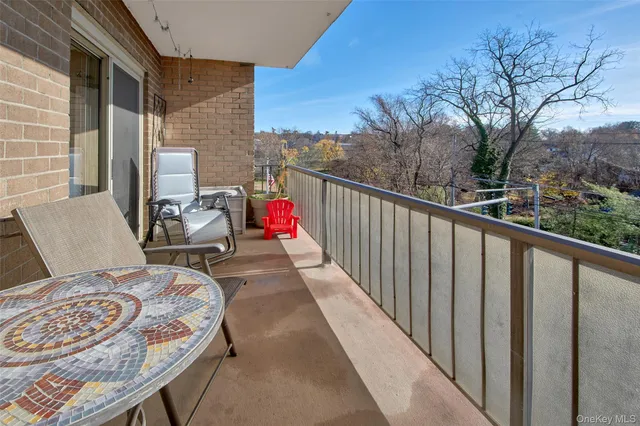 $420,000 | 470 Halstead Avenue, Unit 4G, Harrison, NY 10528