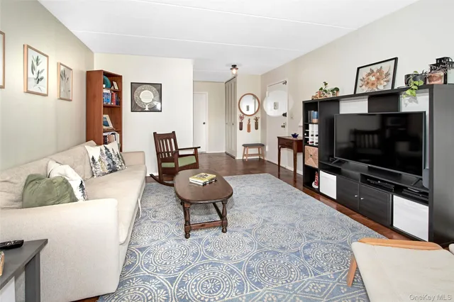 $420,000 | 470 Halstead Avenue, Unit 4G, Harrison, NY 10528