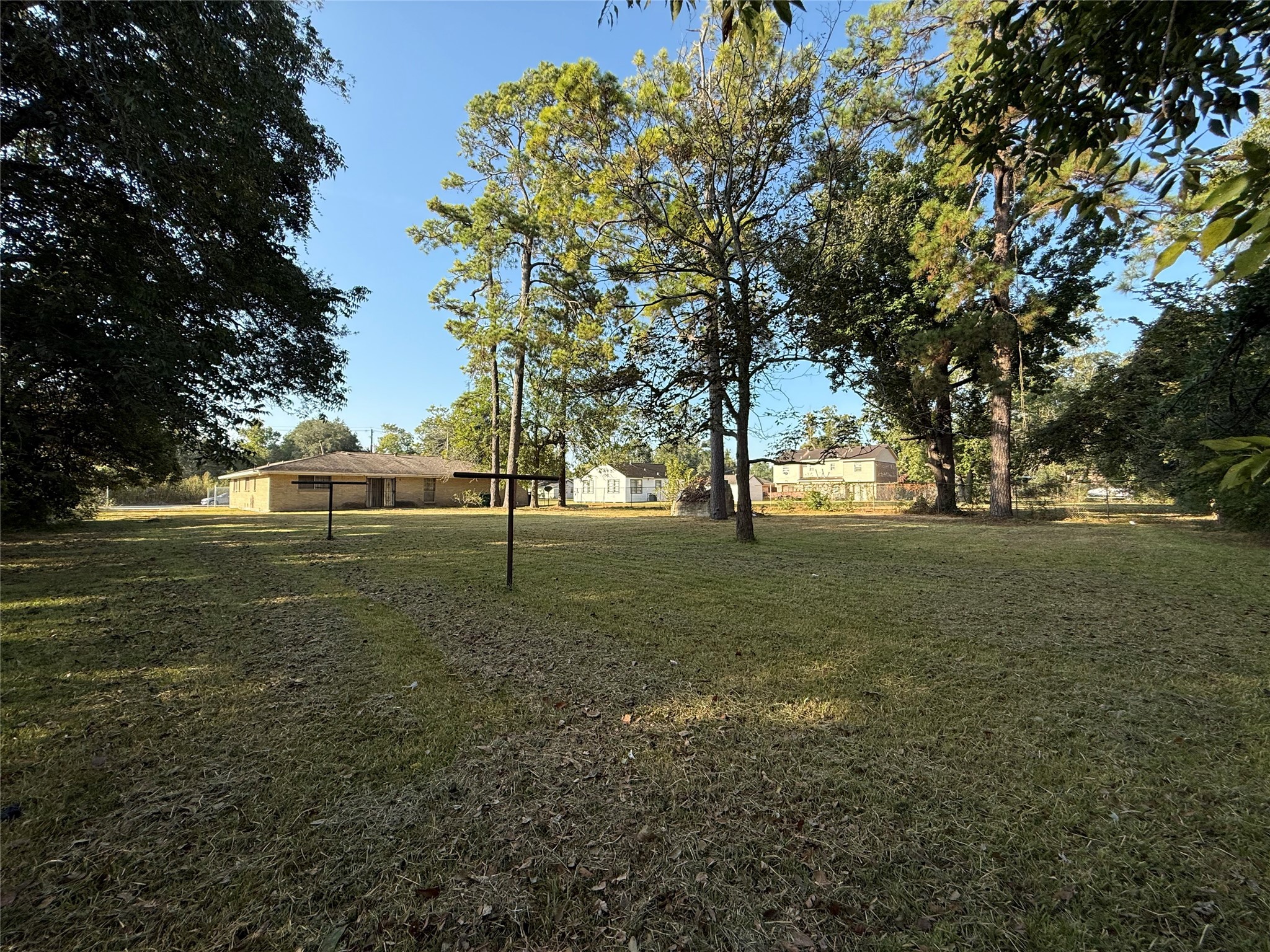 7325 Ley Road Houston, TX 77028 - Photo 46 of 50 a view of outdoor space with trees