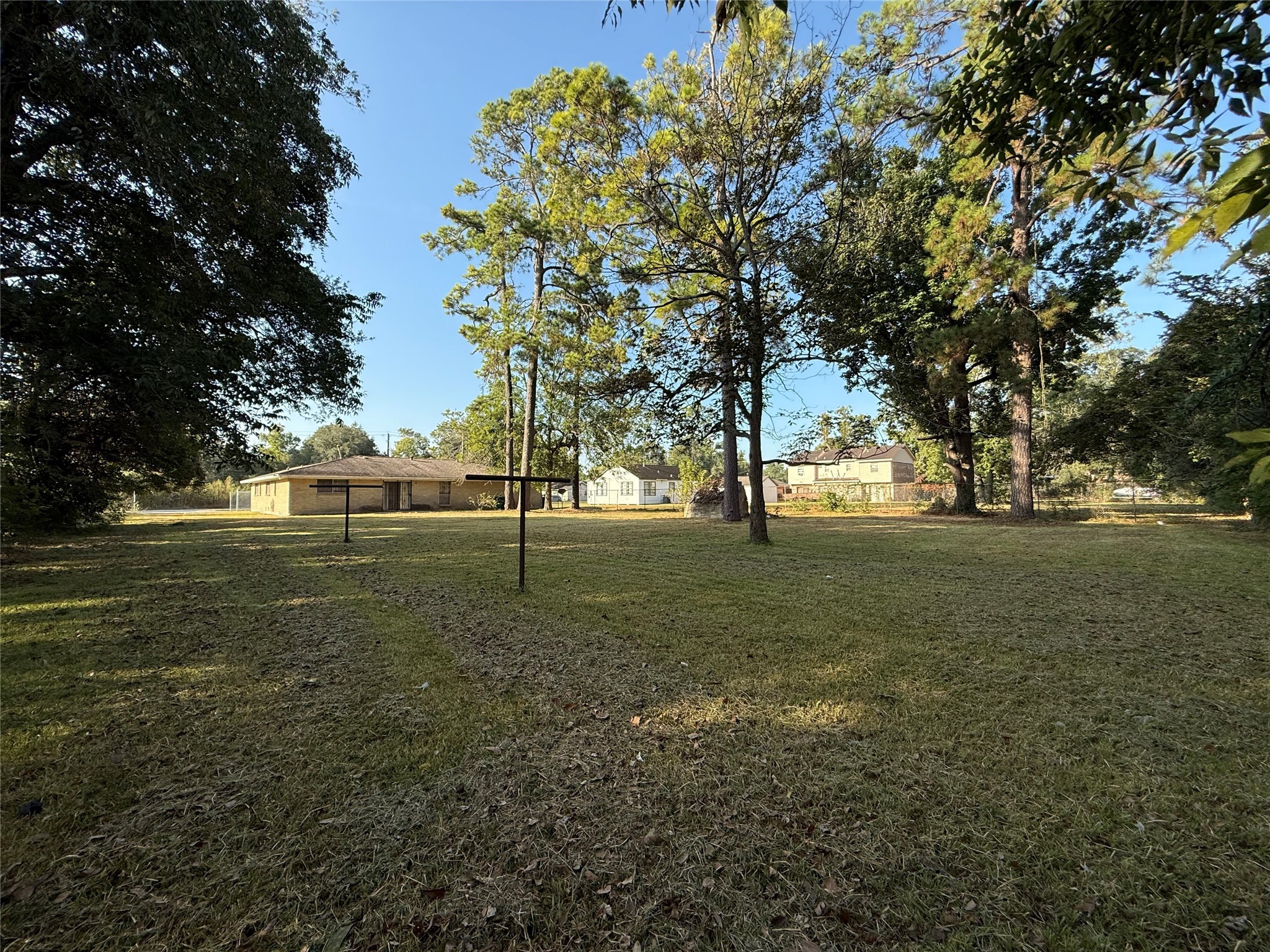 7325 Ley Road Houston, TX 77028 - Photo 47 of 50 a view of outdoor space with trees