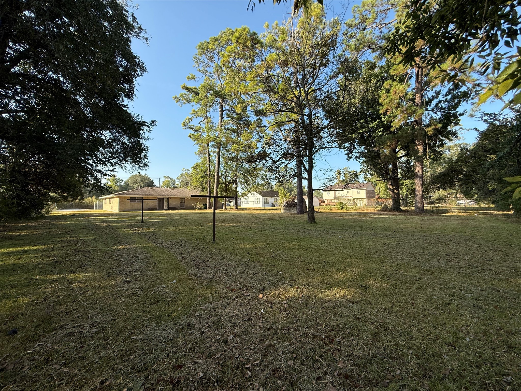 7325 Ley Road Houston, TX 77028 - Photo 47 of 50 a view of outdoor space with trees