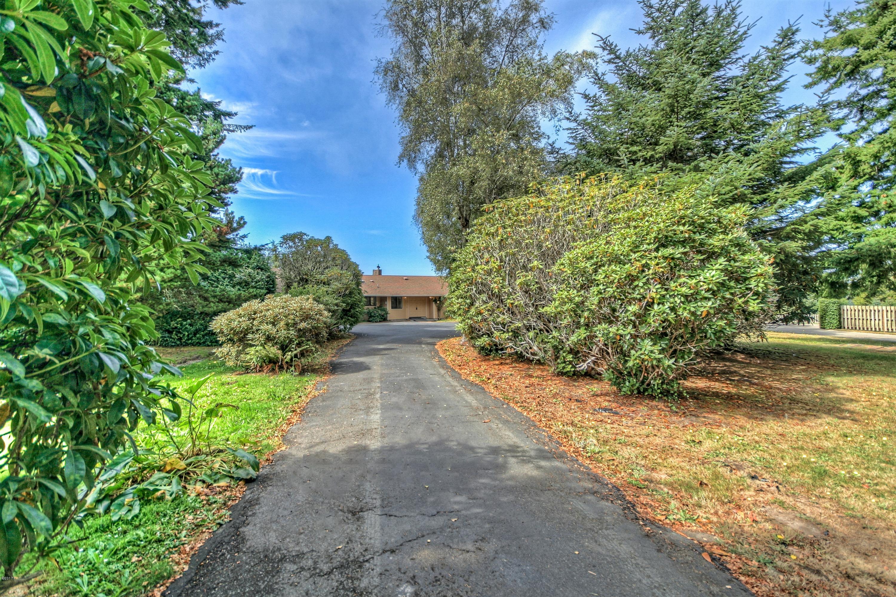 160 Southeast Hospital Hill Road Waldport, OR 97394 - Photo 2 of 30 OCI-0