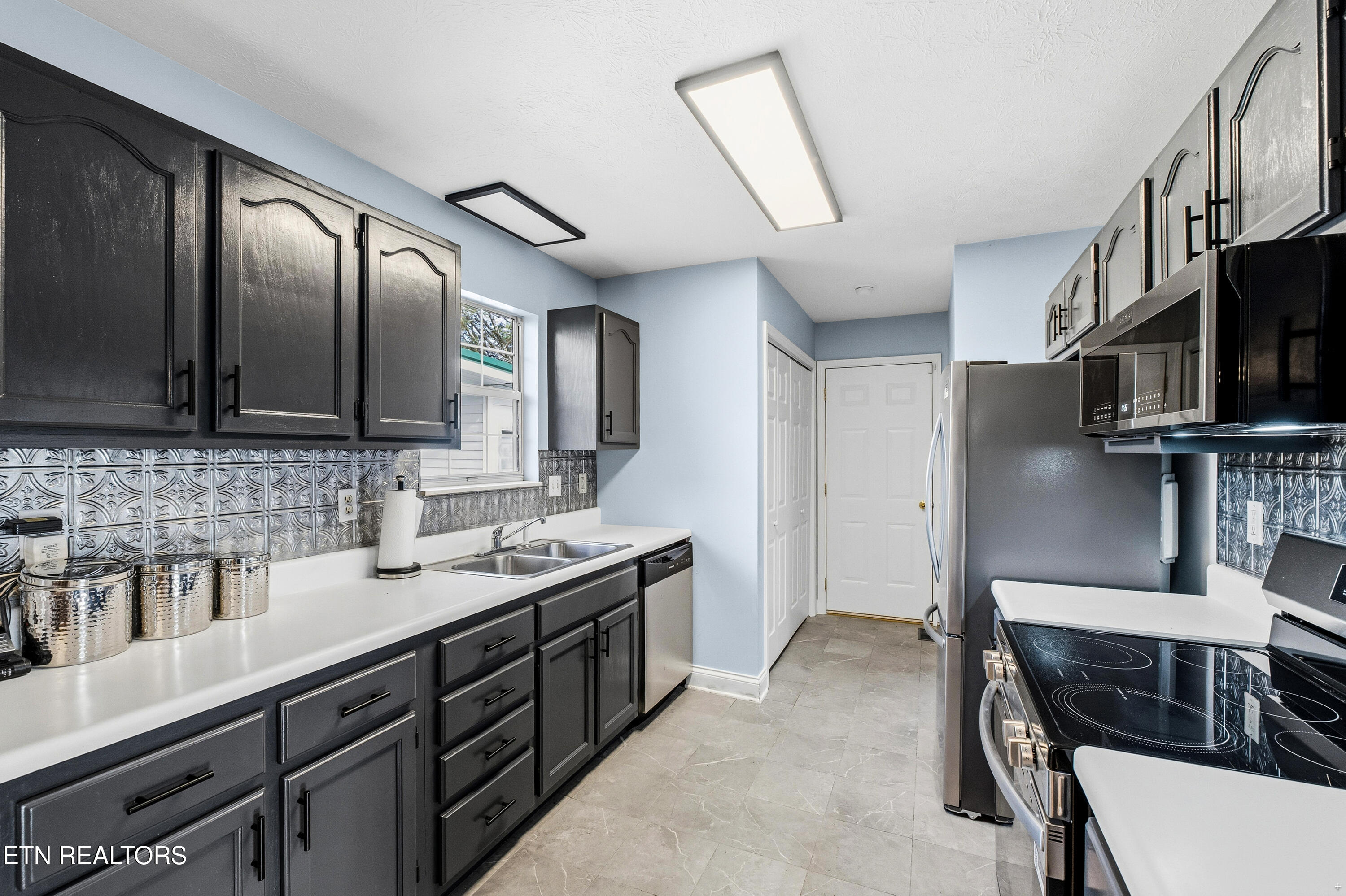 163 Meadow Breeze Road Corryton, TN 37721 - Photo 7 of 23 Positive Perceptions-7