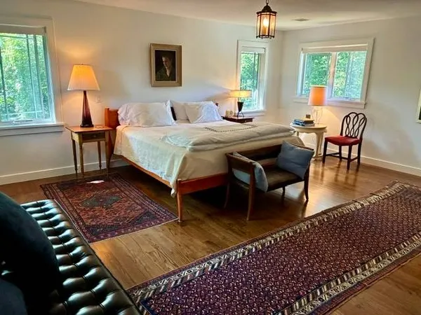 $20,000 | 48 White Oak Lane, Southampton, NY 11968