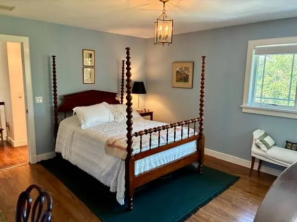 $20,000 | 48 White Oak Lane, Southampton, NY 11968