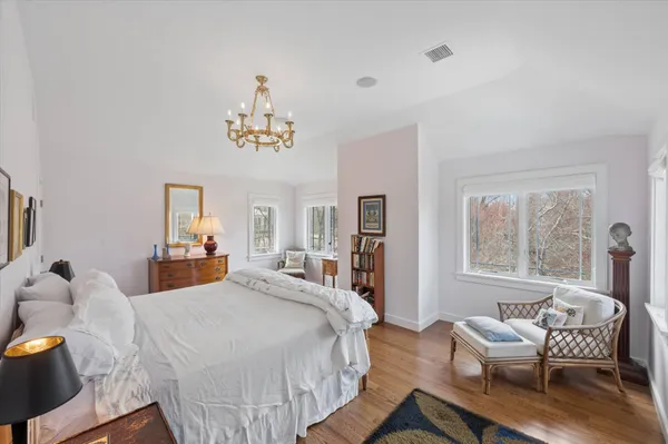 $20,000 | 48 White Oak Lane, Southampton, NY 11968