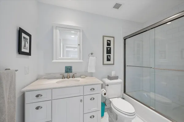 $20,000 | 48 White Oak Lane, Southampton, NY 11968