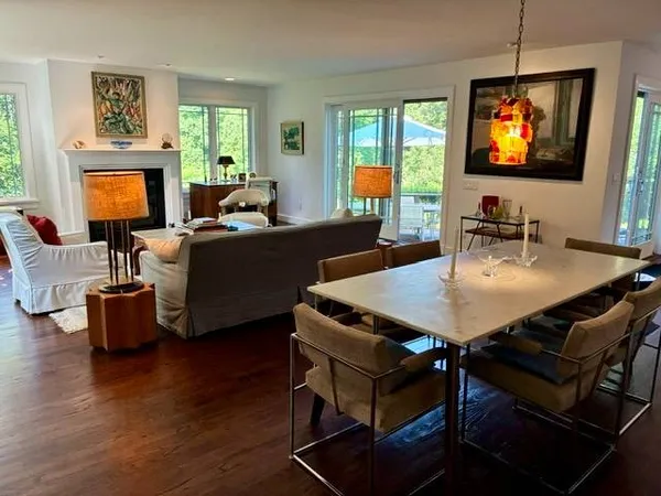 $20,000 | 48 White Oak Lane, Southampton, NY 11968
