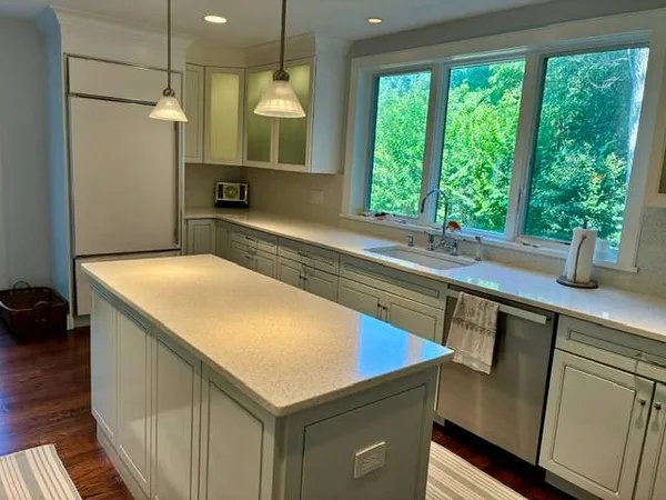 $20,000 | 48 White Oak Lane, Southampton, NY 11968