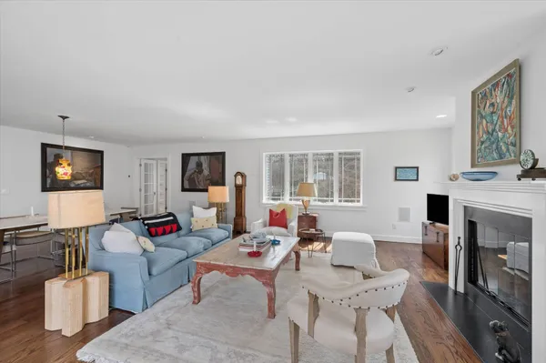 $20,000 | 48 White Oak Lane, Southampton, NY 11968