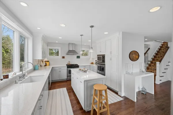 $20,000 | 48 White Oak Lane, Southampton, NY 11968