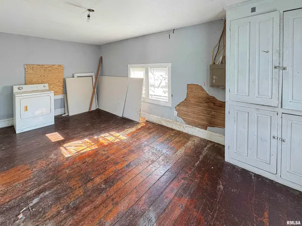 $59,500 | 118 West North Street, Mount Sterling, IL 62353