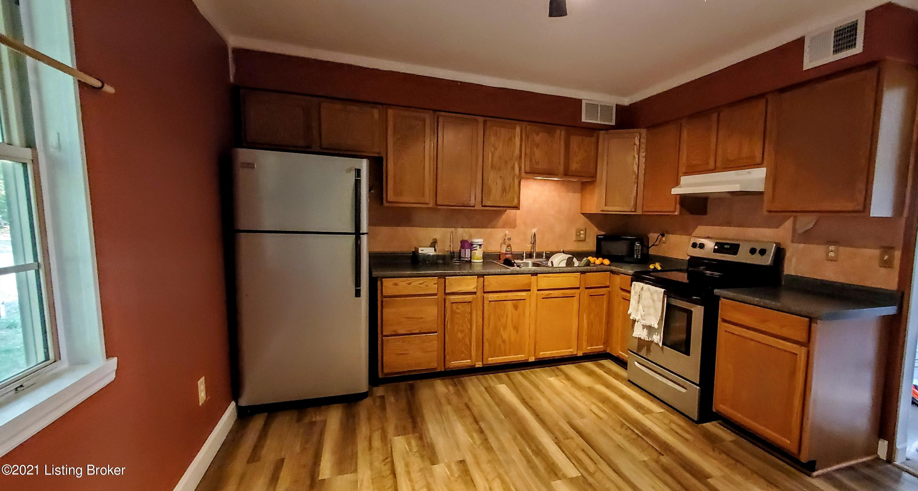 2300 Wooldridge Ferry Road Elizabethtown, KY 42701 - Photo 2 of 12 20210812_191948