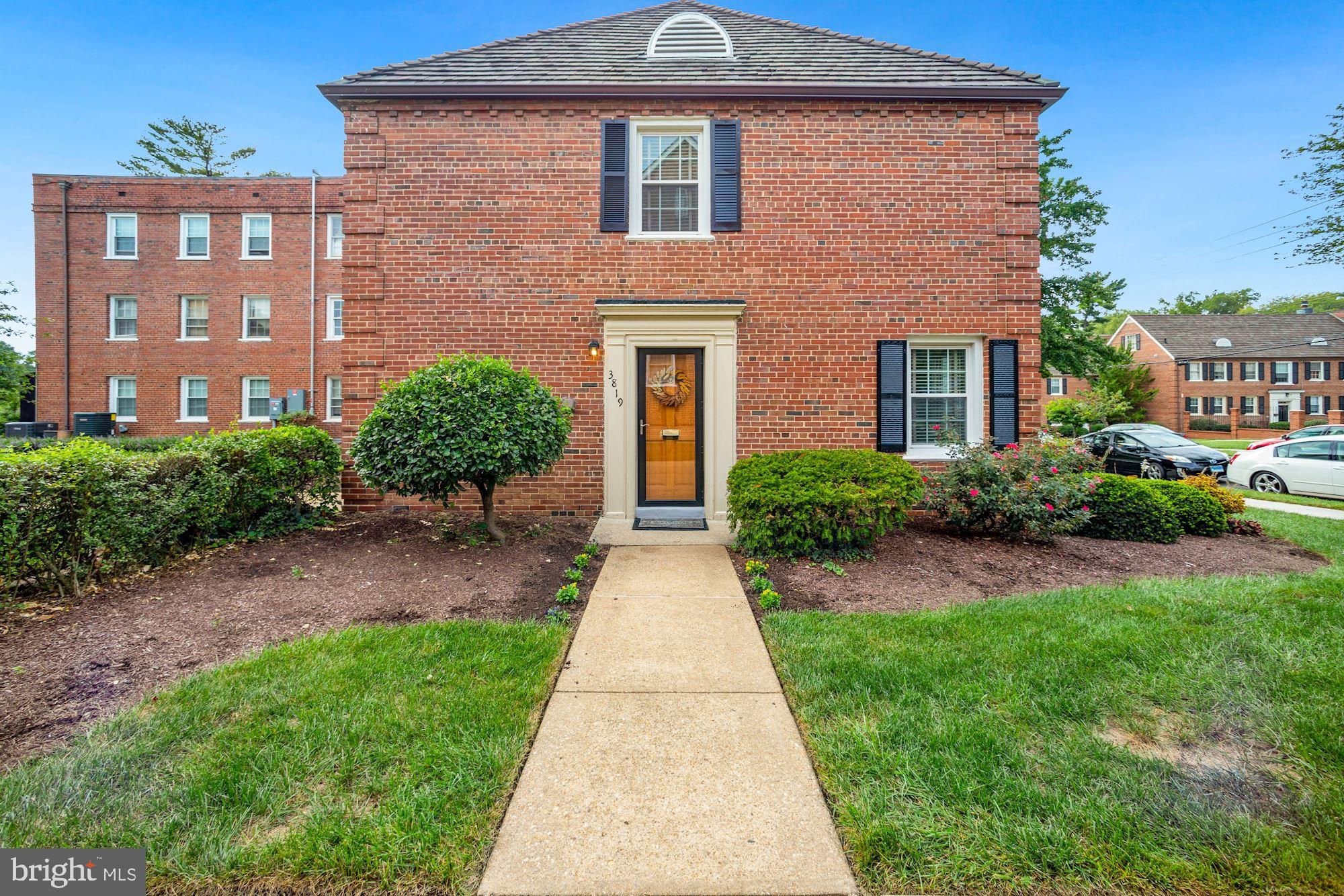 3819 V Street Southeast Washington, DC 20020 - Photo 1 of 25