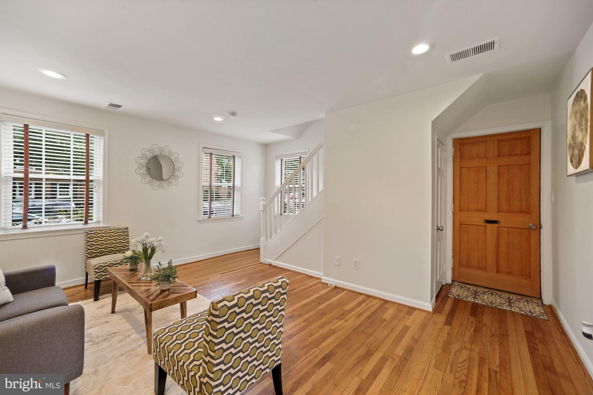 3819 V Street Southeast Washington, DC 20020 - Photo 3 of 25